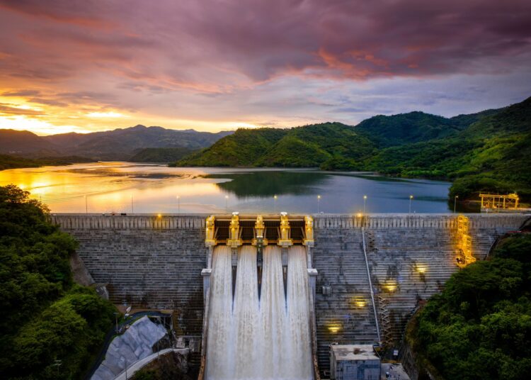Recorrido del presidente Nayib Bukele por la Central Hidroeléctrica 3 de Febrero