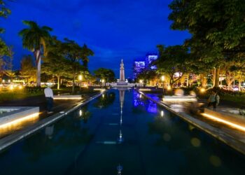 Gobierno habilita la renovada plaza Divino Salvador del Mundo