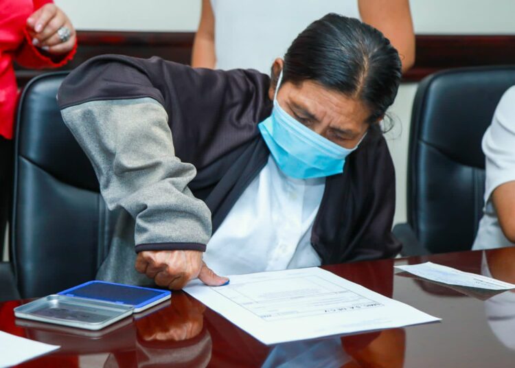 Ministro de Trabajo logra que constructora en La Puerta del Diablo indeminice a familia de trabajador quien falleció al despeñarse