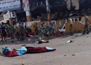 (IMÁGENES FUERTES) Un brutal ataque con drones a una ceremonia militar en Siria dejó más de 100 muertos y 125 heridos