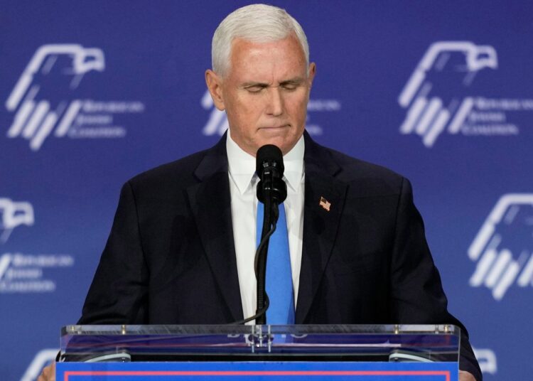 El exvicepresidente Mike Pence retira su candidatura a la presidencia de EE.UU.