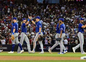 Los Texas Rangers derrotan a los Arizona Diamondbacks en el Juego 3 de la Serie Mundial