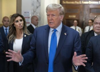 Trump califica de ‘farsa’ juicio por fraude en Nueva York