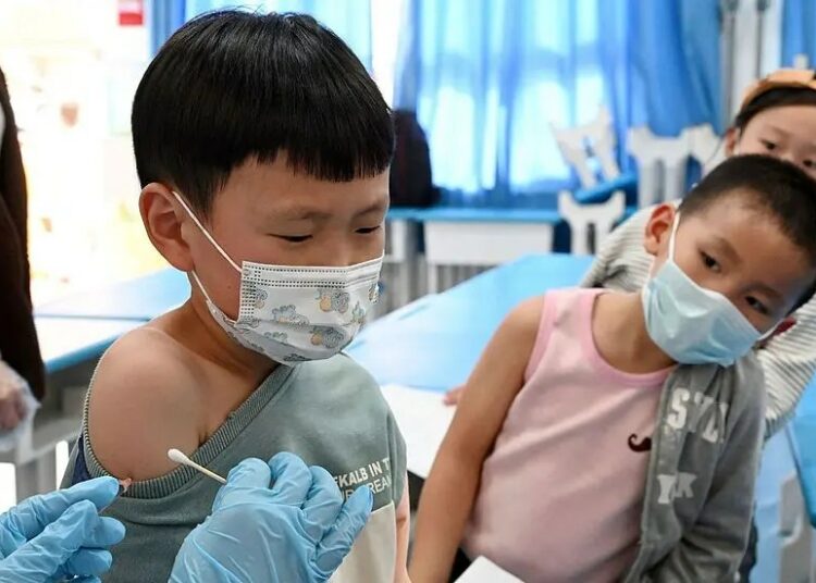 La OMS le pidió a China información detallada sobre la rápida expansión de una enfermedad respiratoria en niños