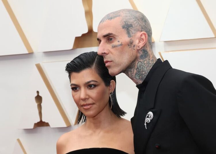Travis Barker y Kourtney Kardashian se convirtieron en padres de un niño