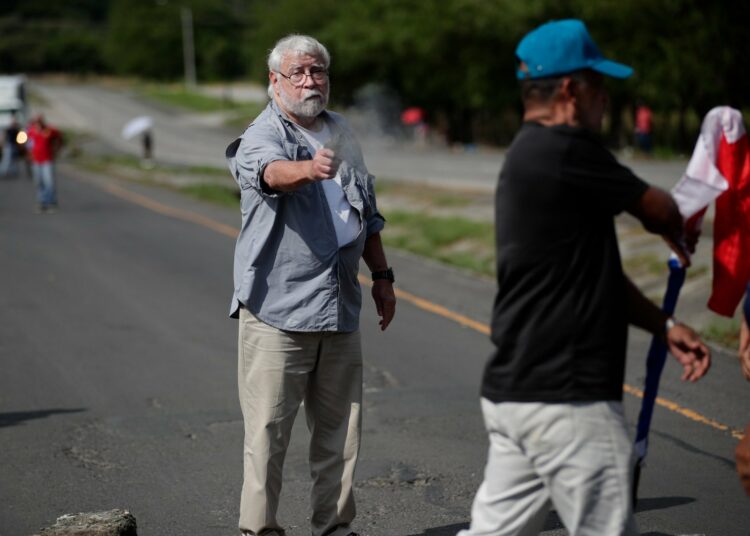 (IMÁGENES FUERTES) Dos muertos en protesta contra contrato minero en Panamá