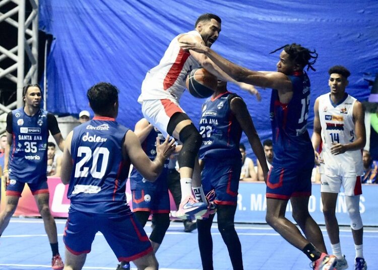 Brujos sufrió para ganar el primer duelo de playoffs de la LMB