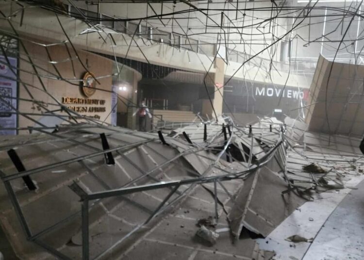 (VIDEOS) Un terremoto de magnitud 7,2 provoca destrucción y pánico en Filipinas