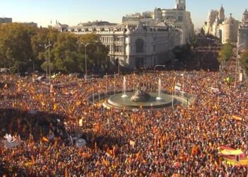 Protestan en Madrid contra Pedro Sánchez y el perdón a los independentistas catalanes