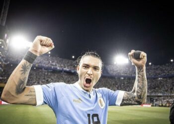 Uruguay golea 3-0 s Bolivia con el regreso de Luis Suárez