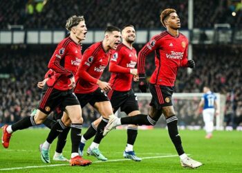Manchester United goleó a Everton con un contundente 3 a 0