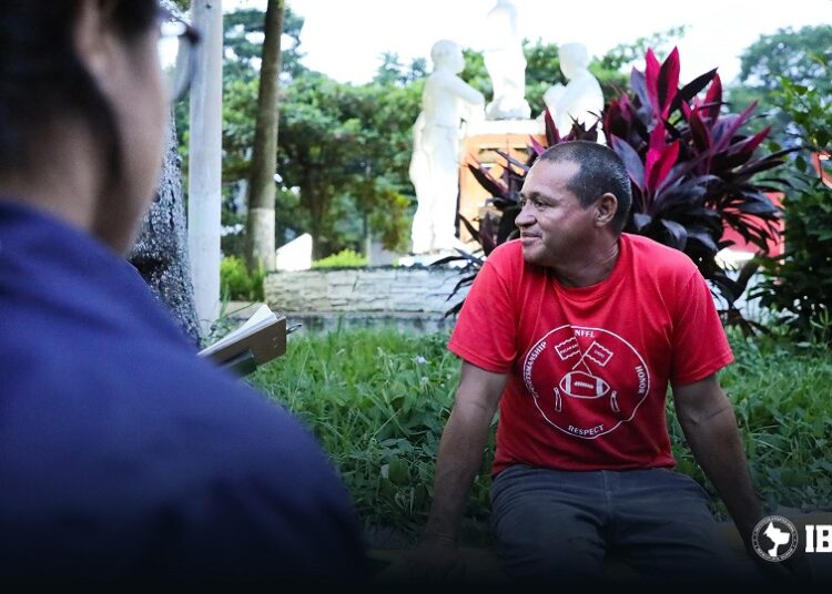 Cámaras de vigilancia captan a un hombre realizando actos de tipo sexual con dos perros en Nejapa