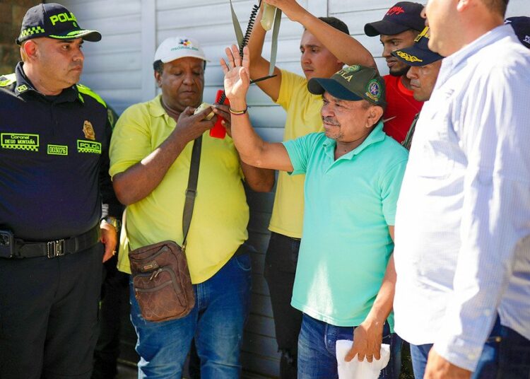 La Policía de Colombia captura a 4 personas que estarían implicadas en el secuestro del padre de Luis Díaz