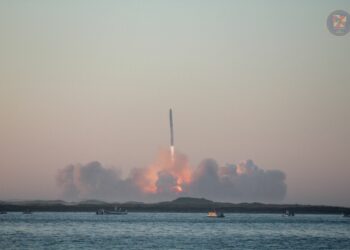 (VIDEO) Nueva prueba de la colosal nave espacial de SpaceX termina con una explosión