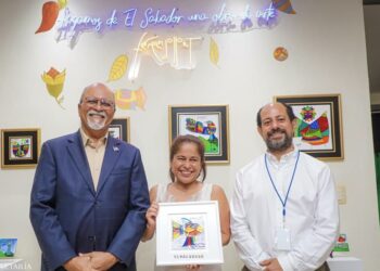 Inauguran el Centro de Arte y Artesanías “Árbol de Dios”