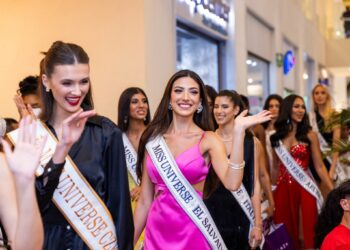 Candidatas de Miss Universo visitan diferentes puntos turísticos de El Salvador