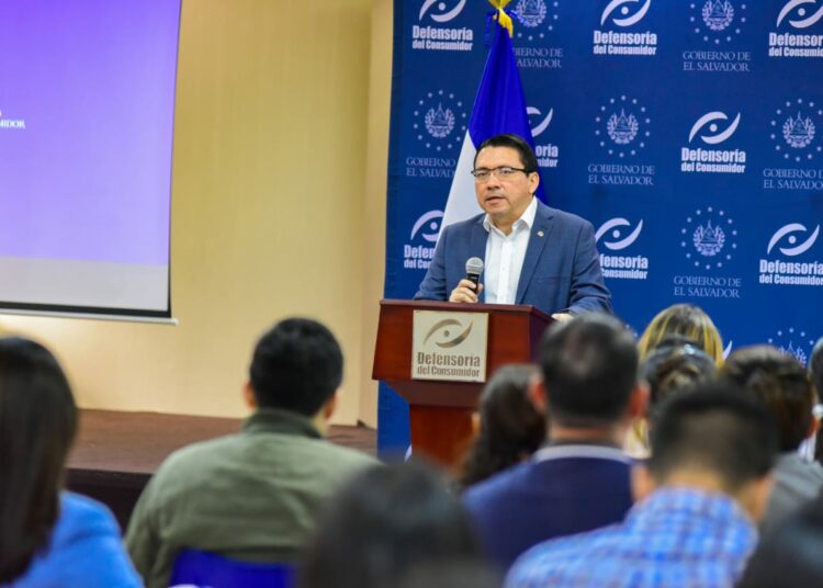 Defensoría del Consumidor realiza taller de divulgación del marco legal aplicable a bienes y servicios