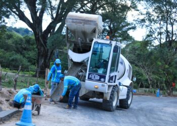 DOM avanza en la construcción de 5.7 kilómetros de calles rurales de Dolores, Cabañas