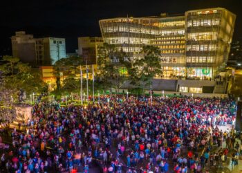 Contabilizan más de 6,500 personas en la apertura de la Biblioteca Nacional