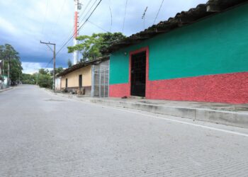 DOM renueva 1.9 kilómetros de calles deterioradas en Nueva Granada, Usulután