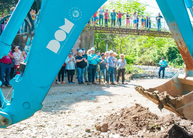 DOM inició renovación de 13.9 kilómetros de calles en Victoria, Cabañas