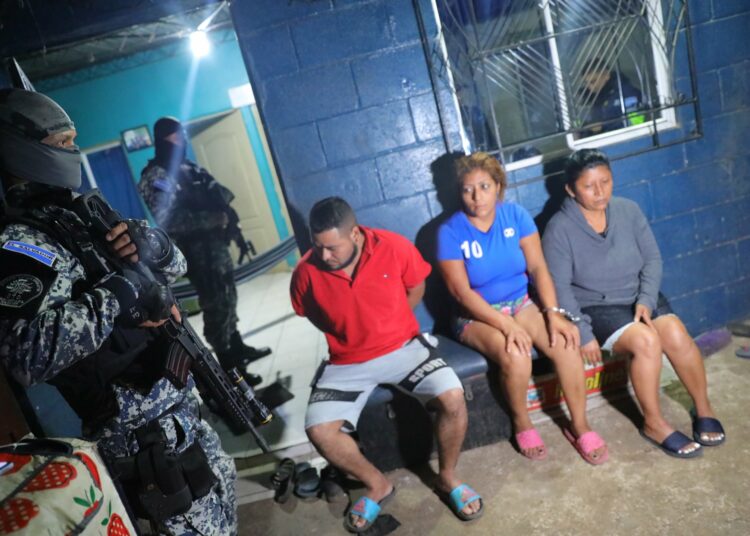 Fiscalía giró 214 órdenes de captura contra pandilleros del Barrio 18, MS y delincuentes comunes