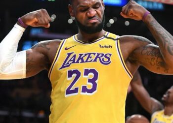 LeBron James bate otro récord de Kareem Abdul-Jabbar en la NBA