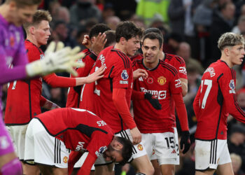 Manchester United suma tres puntos tras derrotar 1-0 a Luton Town