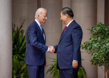 Biden y Xi acuerdan combatir el tráfico de fentanilo y reiniciar el diálogo militar