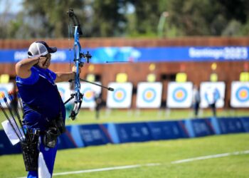 Roberto Hernández flechó el pase a semifinales en Santiago 2023