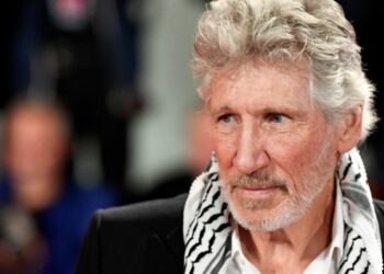 Roger Waters, exlíder de Pink Floyd pone en duda el ataque de Hamas a Israel