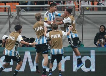 El ‘Diablo’ Echeverri manda a Brasil «al infierno» y mete a Argentina en semis del mundial sub 17