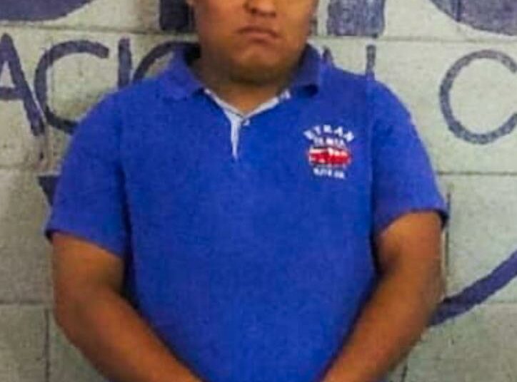 Capturan a motorista que por conducir a excesiva velocidad colisionó contra 7 vehículos