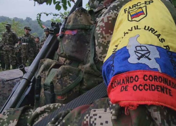 Disidentes de las FARC se retiran del diálogo de paz en Colombia
