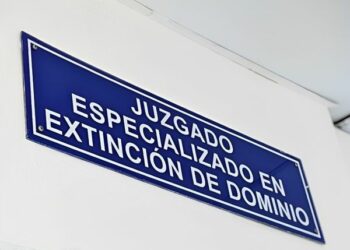 Más de $43 mil que pasajera intentaba sacar hacia Panamá pasaron a manos del estado salvadoreño