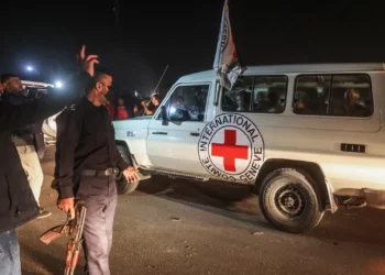 Una de las mujeres liberadas por el grupo terrorista Hamas se encuentra en grave estado de salud