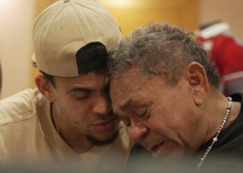 Reencuentro de Luis Díaz con su padre tras pasar 12 días secuestrado