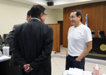 Exfiscal Luis Martínez acusa a exfiscales Douglas Meléndez y Raúl Melara de «fabricar» el caso en su contra