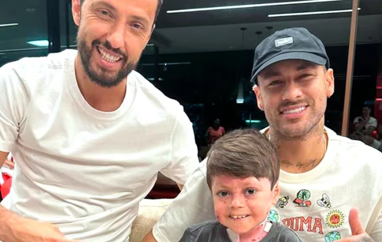 El emotivo gesto de Neymar con un niño que conmueve a todo Brasil