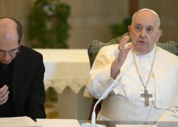 El papa Francisco dice que sufre «bronquitis muy aguda infecciosa»