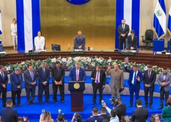 Diputados declaran cada 5 de diciembre como Día Nacional del Pastor Evangélico Salvadoreño