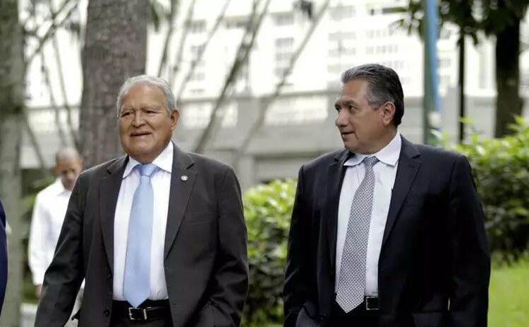 Fiscalía presenta acusación contra Sánchez Cerén por desvío de más de $187 millones