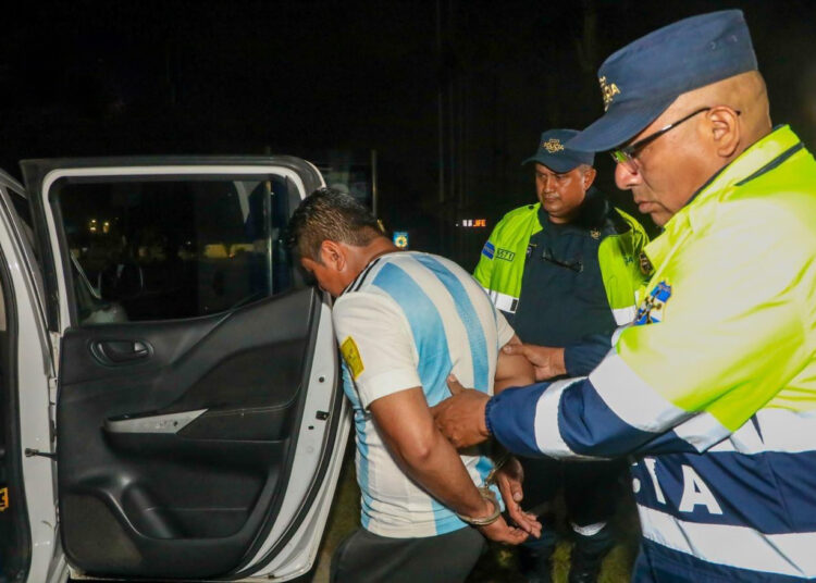 Autoridades sacan de circulación a 21 conductores peligrosos