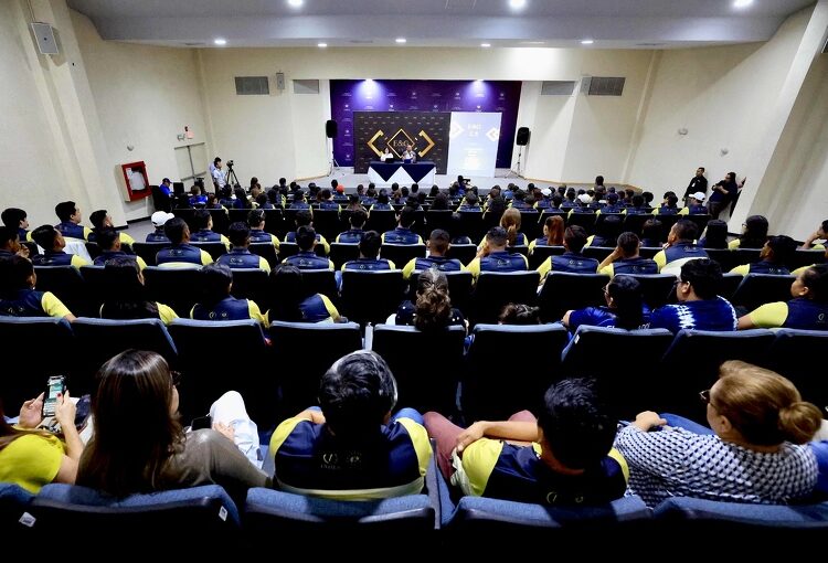 INDES realizó el primer conversatorio con atletas del Programa Esfuerzo y Gloria