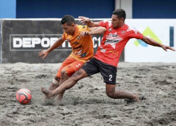 Seleccionados de fútbol playa enfocados en el arranque de la cuarta edición de la LFP