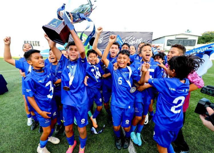 El Refugio se consagra y logra el tricampeonato de la Copa Alevines