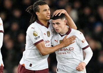 Manchester City venció a Everton y vuelve a luchar por el título de Premier League