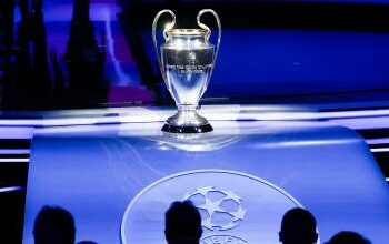 El Manchester City se enfrentará al Copenhague y el Nápoli al Barcelona en 8vos de Liga de Campeones