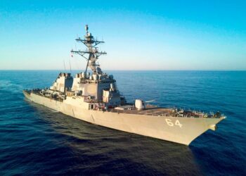 Una coalición desplegará una fuerza naval en el mar Rojo contra los ataques hutíes