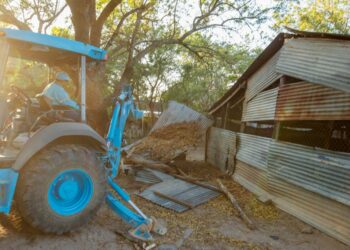 Gobierno inicia construcción de centro escolar en San Miguel